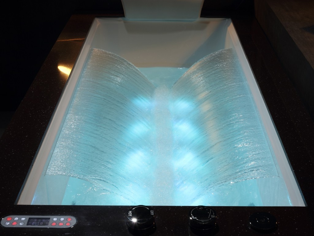 Vrijstaand massagebad - Corian top - Nebo