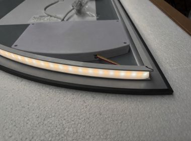 LED Badkamerspiegel - halfrond rechts - mat zwarte rand - Jill