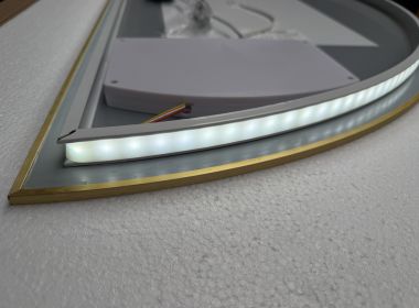 LED Badkamerspiegel - halfrond links - mat gouden rand - Jill